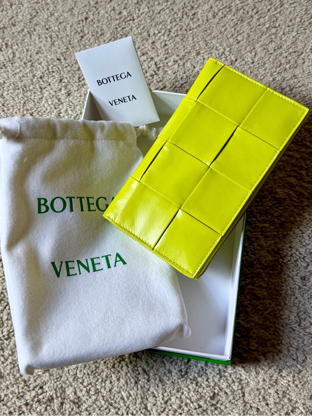Bottega Veneta Neon Yellow Intrecciato Leather Wallet NWOT